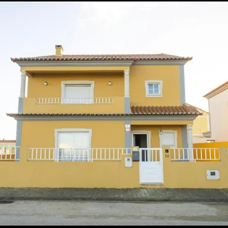 Terrace And Superior Villa Peniche